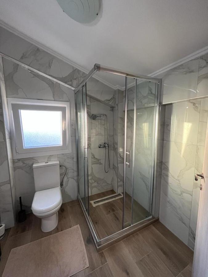 ניקיטי Blue Fish Luxury Villa מראה חיצוני תמונה