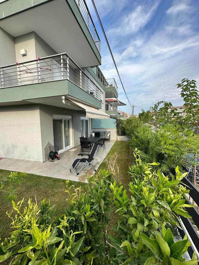 ניקיטי Blue Fish Luxury Villa מראה חיצוני תמונה
